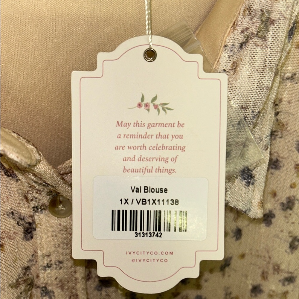 Women's Cream Floral Sequin Button-Up Shirt - Picture 2 of 5
